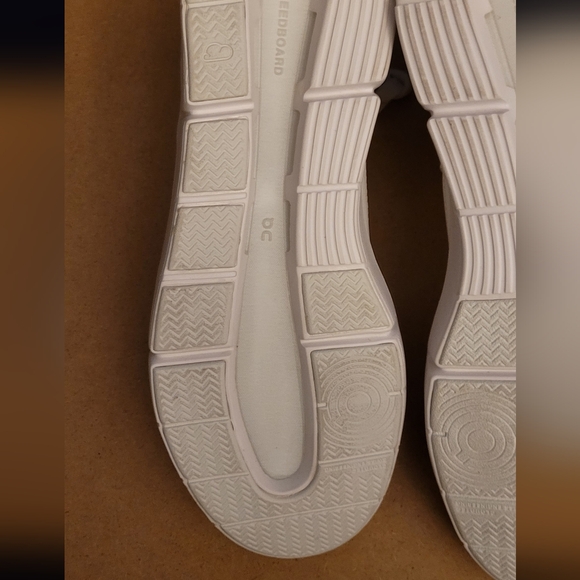 On Running walking sneakers men's size 11 - Picture 2 of 16